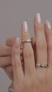 Par Aliança de Casal Sol e Lua Prata 925 e Ouro 18k